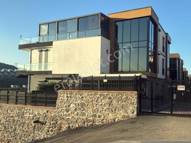 Serdivan, Sakarya içerisinde satılık Villa