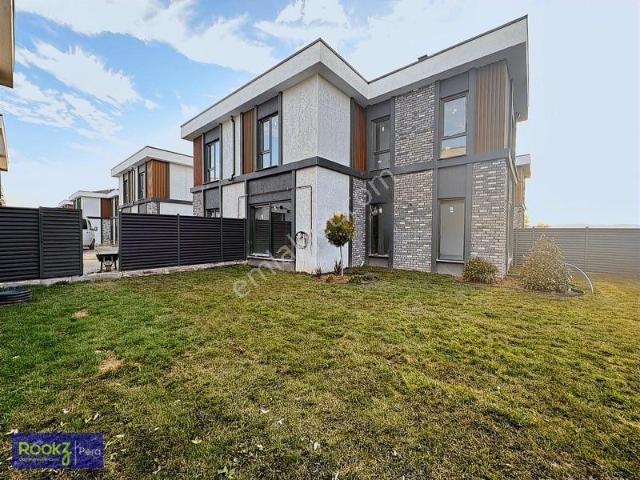Serdivan, Sakarya içerisinde kiralık Villa