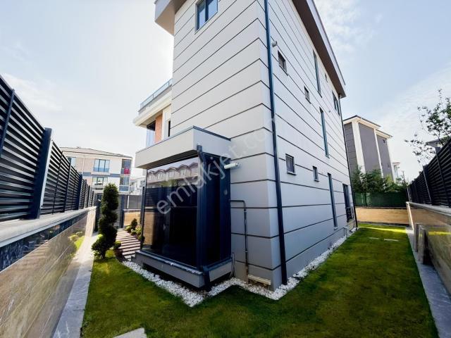 Serdivan, Sakarya içerisinde satılık Villa