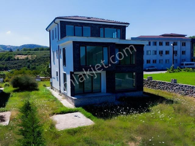 Serdivan, Sakarya içerisinde satılık Villa