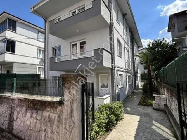 İstiklal Mahallesi, Serdivan içerisinde kiralık mülk
