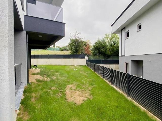 Serdivan, Sakarya içerisinde satılık Villa