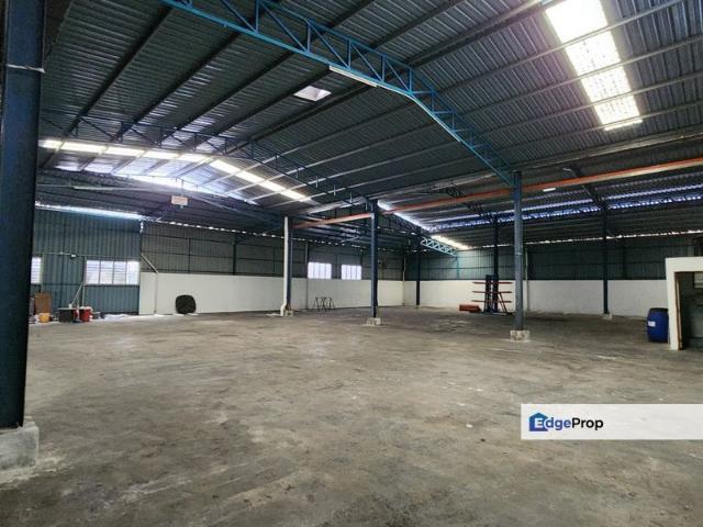 Warehouse for rent in Sendayan Village, Negeri Sembilan