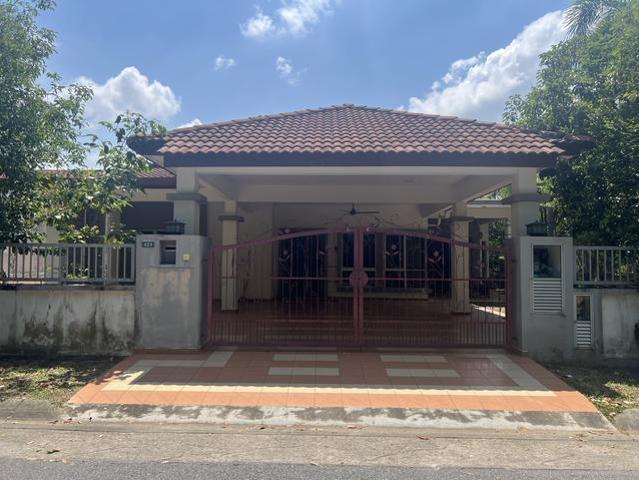 Residential House for sale in Sendayan Village, Negeri Sembilan