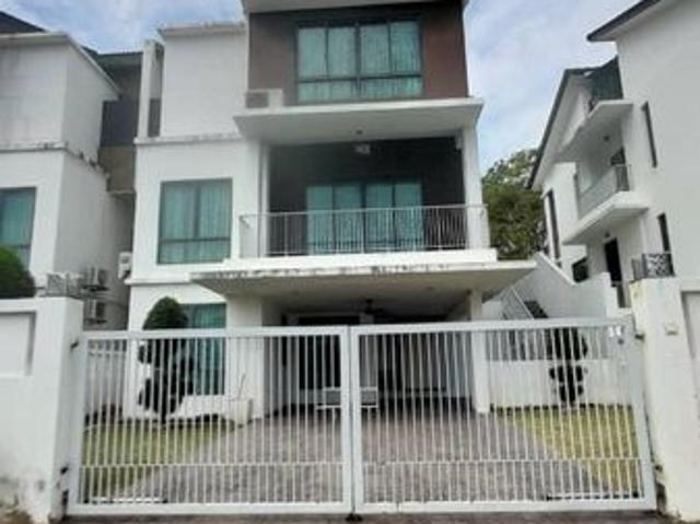 House for sale in Sendayan Village, Negeri Sembilan