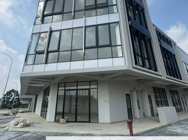 Shop for rent in Sendayan Village, Negeri Sembilan