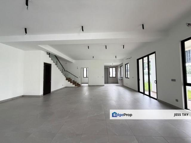 House for sale in Sendayan Village, Negeri Sembilan