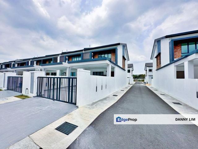 House for rent in Sendayan Village, Negeri Sembilan