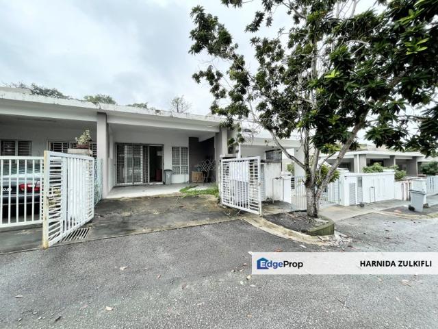 House for sale in Sendayan Village, Negeri Sembilan