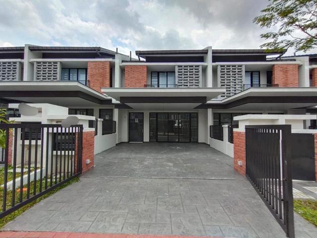 Terraced House for sale in Sendayan Village, Negeri Sembilan
