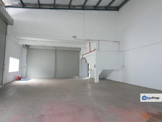 Warehouse for rent in Sendayan Village, Negeri Sembilan