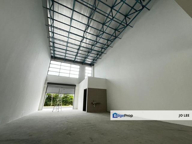 Warehouse for rent in Sendayan Village, Negeri Sembilan