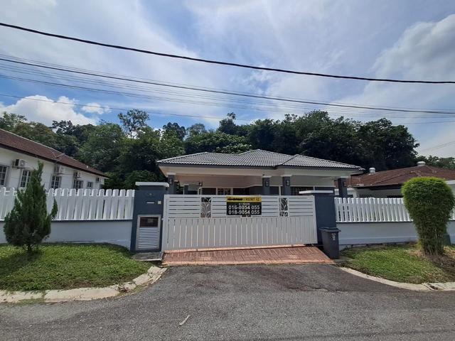 Bungalow for rent in Sendayan Village, Negeri Sembilan