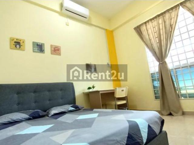 Room for rent in Sendayan Village, Negeri Sembilan
