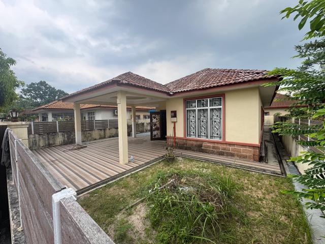 Bungalow for sale in Sendayan Village, Negeri Sembilan