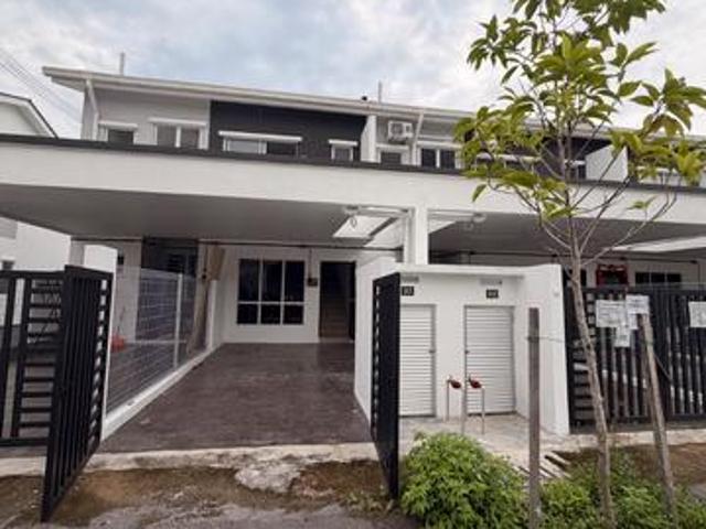 Townhouse for sale in Sendayan Village, Negeri Sembilan