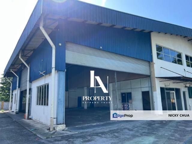 Warehouse for rent in Sendayan Village, Negeri Sembilan