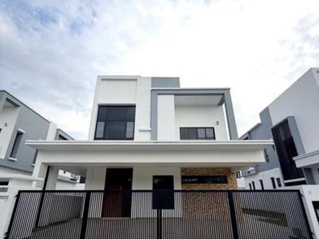 Terraced House for sale in Sendayan Village, Negeri Sembilan