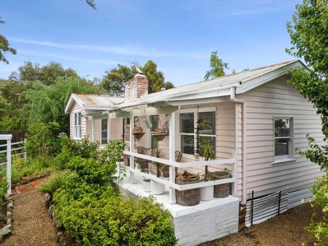 House for sale in Daylesford, Victoria