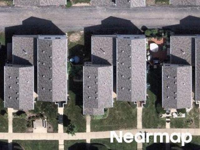 Condo for sale in Aurora, Illinois