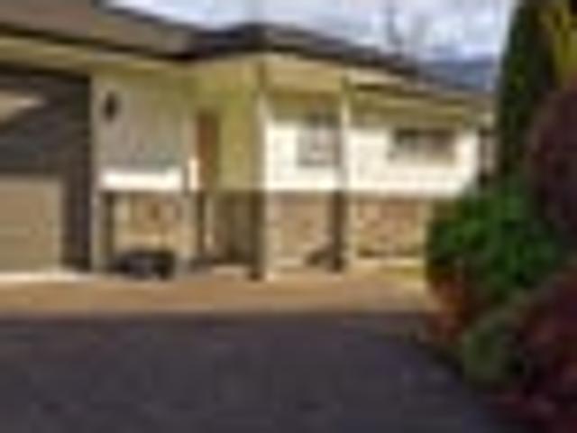 House for sale in Otakou