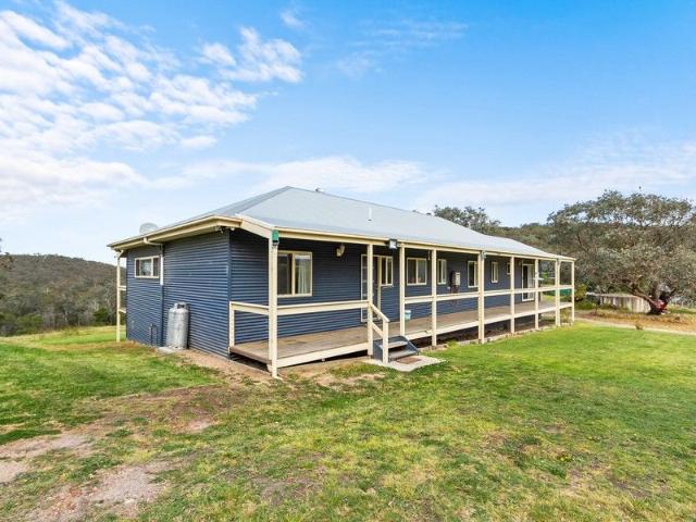 Cottage for sale in Maffra West Upper, Victoria