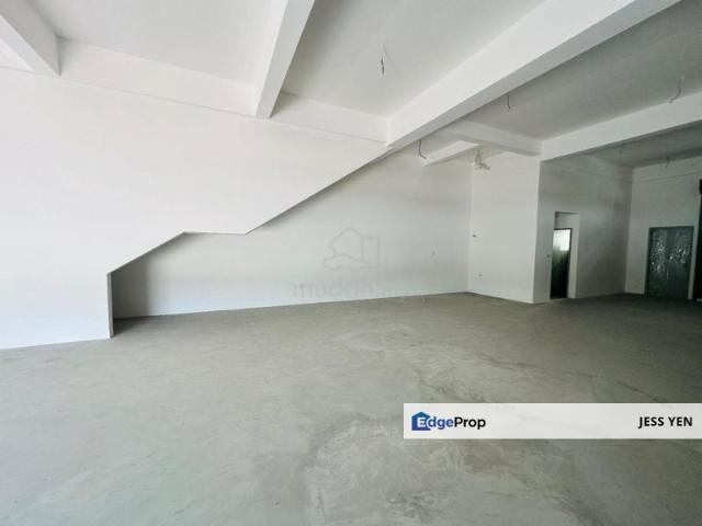 Shop for rent in Kajang, Langat
