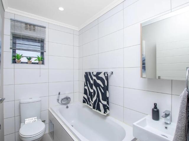 House for sale in Johannesburg, West