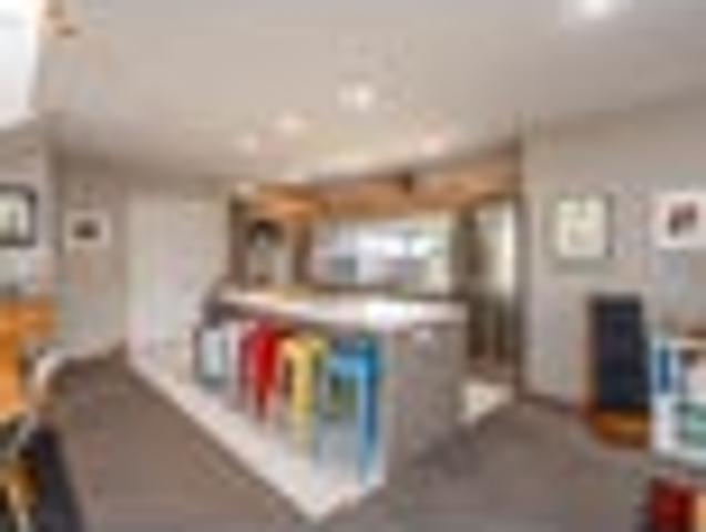 House for sale in Chaslands, Canterbury
