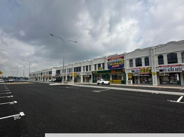 Shop for rent in Kajang, Langat