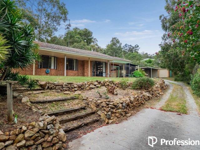 House for sale in Mount Nasura, City Of Armadale