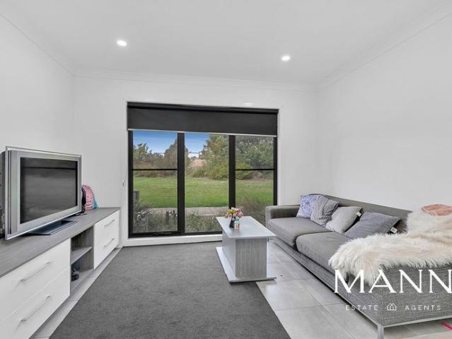 Townhouse for rent in Camerons Creek, Victoria