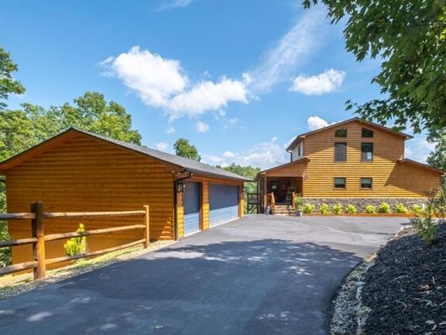 House for sale in Murphy