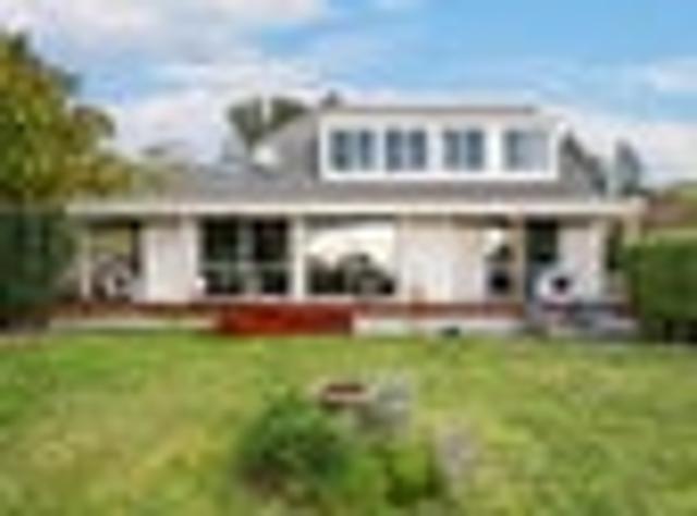 House for sale in Otakou