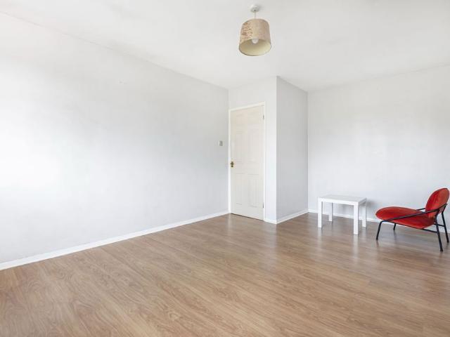 Apartment for rent in Uxbridge, Cowley