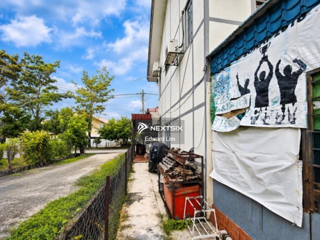 Shop for sale in Johor