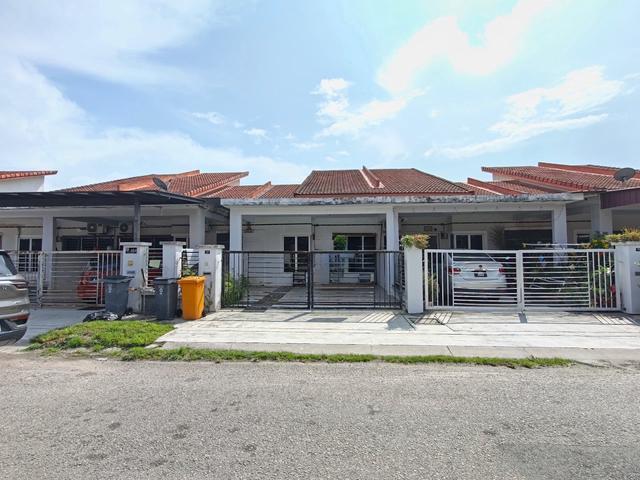 Terraced House for sale in Kluang