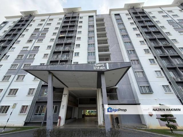 Condominium for sale in Petaling, Alam Impian