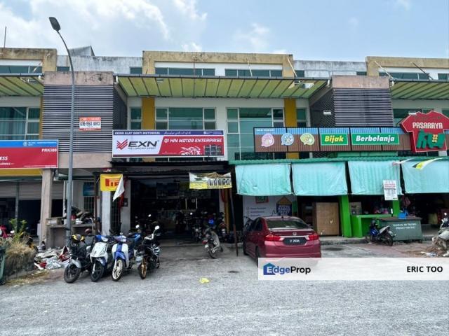 Shop for sale in Perak
