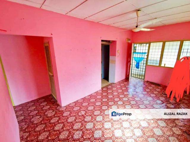 Flat for sale in Petaling, Subang Jaya