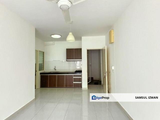 Condominium for sale in Petaling, Alam Impian