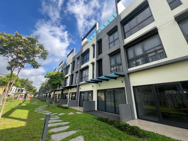 Townhouse for sale in Petaling, Subang Jaya