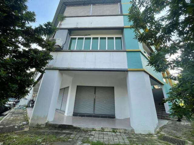 Shop for sale in Petaling, Subang Jaya