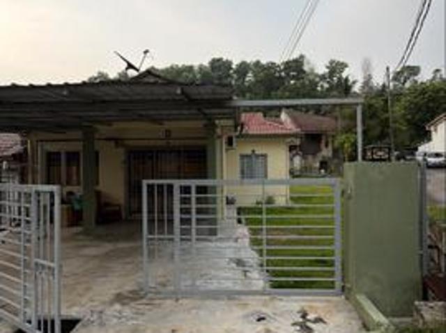 Terraced House for rent in Seri Kembangan, Majlis Bandaraya Subang Jaya