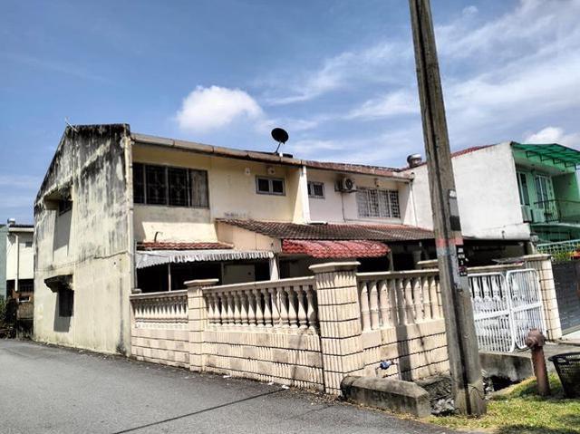 Terraced House for sale in Seri Kembangan, Majlis Bandaraya Subang Jaya