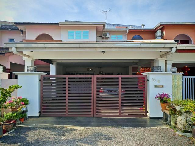 Terraced House for sale in Kuantan