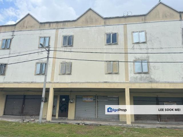 Shop for sale in Perak, Manjung