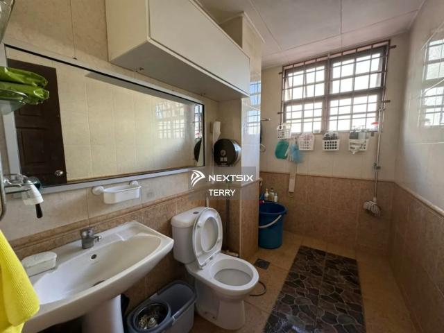 Shop for sale in Bukit Ledang, Johor