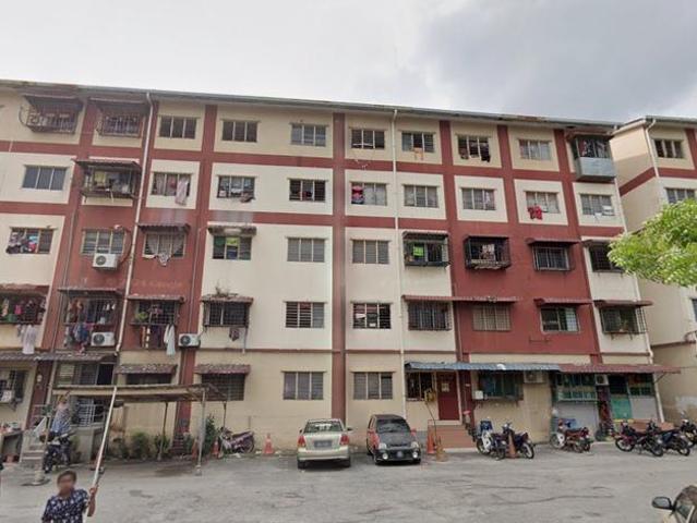 Apartment for sale in Kajang, Langat