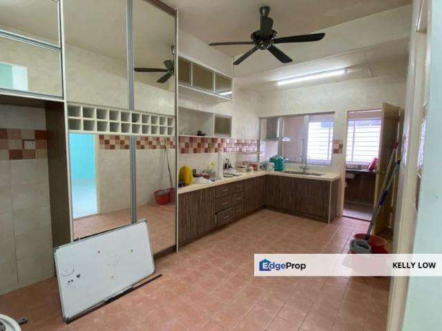 House for sale in Petaling, Subang Jaya